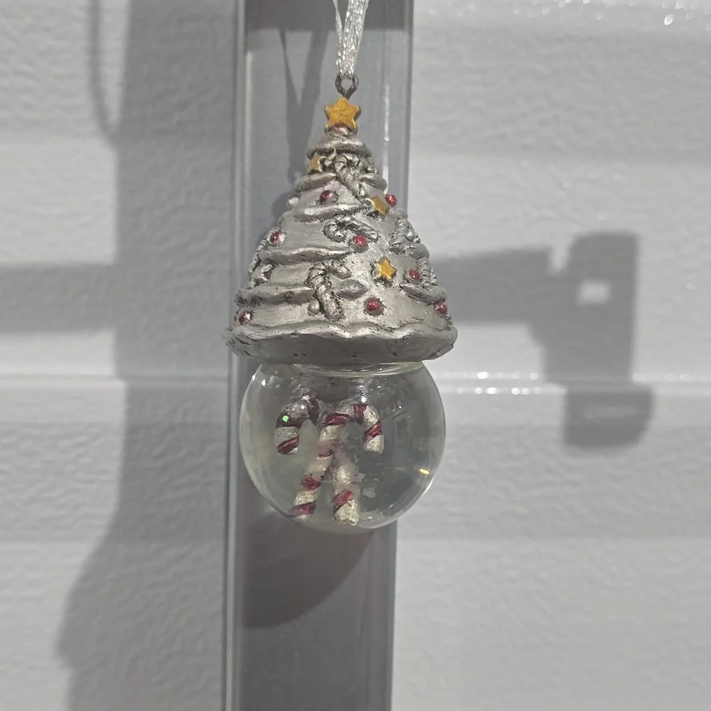 Festive‎ Christmas Tree Ornament with Candy Cane